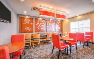 Dining room at Towneplace Suites By Marriott Arundel Mills.