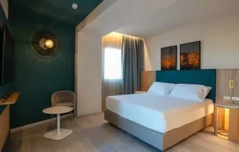 Romantic king room at Terradamari Resort & Spa Marina Di Modica.