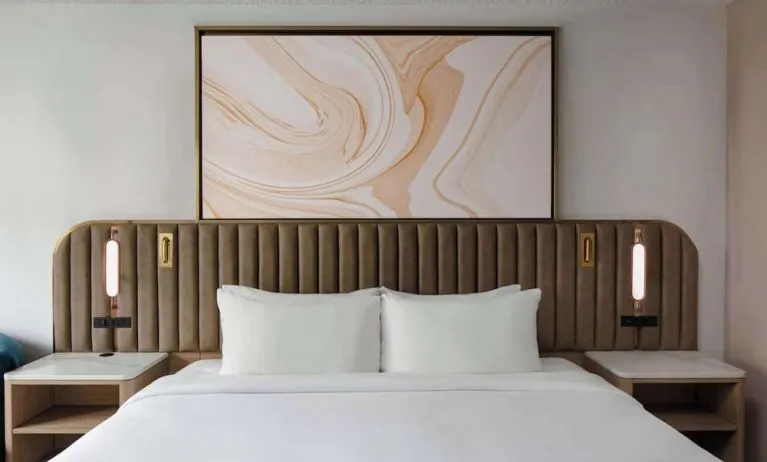 King bed at Sonesta Miami Airport.
