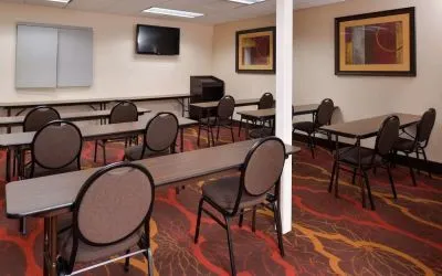 Professional meeting room at Hampton Inn Columbus-East.