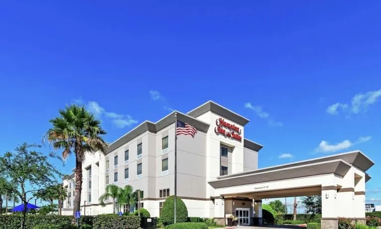 Hotel exterior at Hampton Inn & Suites Houston-Bush Intercontinental Aprt.