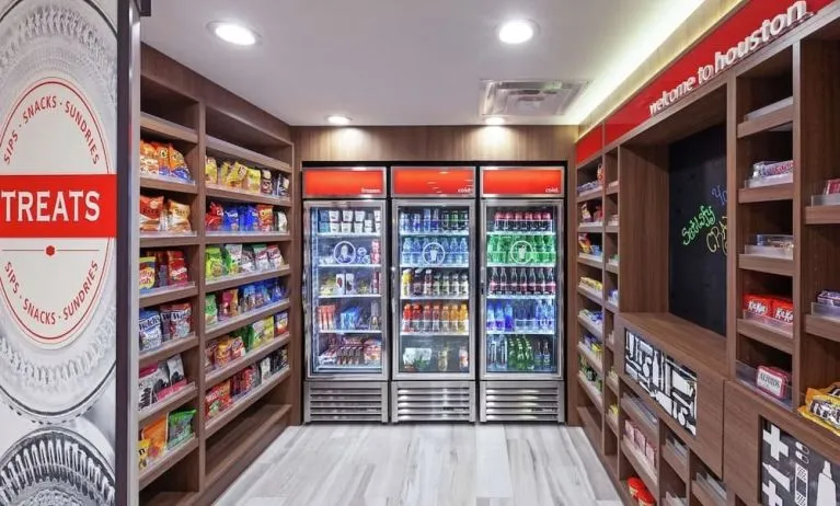 Snack bar at Hampton Inn & Suites Houston-Bush Intercontinental Aprt.