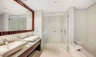 Private guest bathroom at Hilton Dubai The Walk.