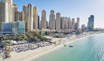 Beach access at Hilton Dubai The Walk.