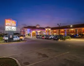 Parking area at Casa Rosa Inn.