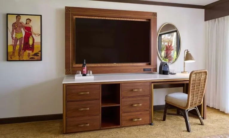 Day use room's workspace at Ko'a Kea Resort On Po`ipu Beach.
