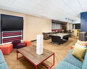Game room at Tru By Hilton Ft. Lauderdale Airport.