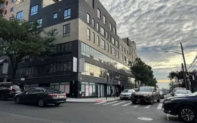Exterior view of Regal Inn & Suites New York.