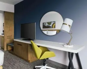 Day use room's workspace at Hilton Garden Inn Sunnyvale.