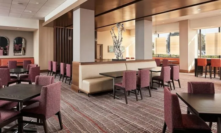 Lobby seating at Crowne Plaza Dallas Market Ctr - Love Field.