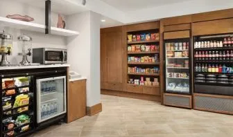 Convenience store at Crowne Plaza Dallas Market Ctr - Love Field.