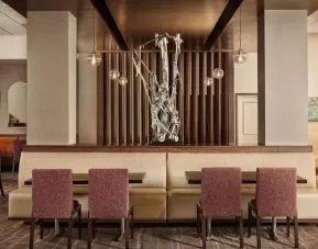 Seating area at Crowne Plaza Dallas Market Ctr - Love Field.
