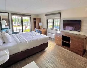 Day use room with workspace at Sleep Inn Oakbrook Terrace.