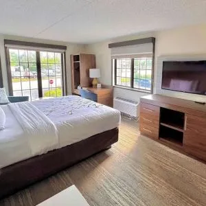Day use room with workspace at Sleep Inn Oakbrook Terrace.