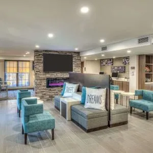 Lobby lounge at Sleep Inn Oakbrook Terrace.