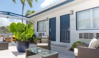 Outdoor seating at Hollywood Beach Suites, A South Beach Group Hotel.