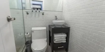Private guest bathroom at Catalina Hotel & Beach Club.