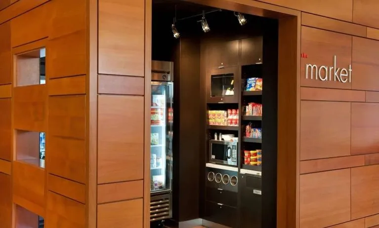 Convenience store at Sonesta Emeryville Oakland.