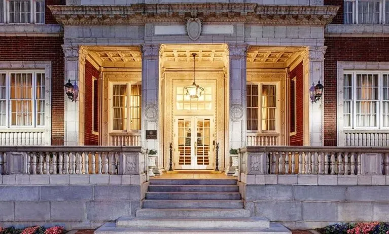 Entrance at Hampton Inn & Suites Birmingham-Downtown-Tutwiler.