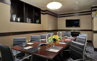 Professional meeting room at Hilton New York Fashion District.