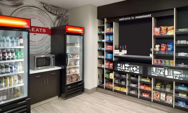 Convenience store at Hampton Inn & Suites Rosemont Chicago O'Hare.