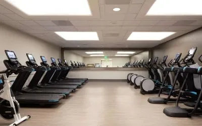 Equipped fitness center at Hilton Los Angeles Airport.