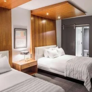 Dat use twin room with private bathroom at Spa and massage available at Le Méridien Columbus, The Joseph..