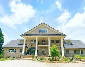 Exterior view of SKYLARANNA Resort & Spa.