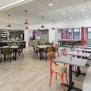 Dining area at Hotel Caza.