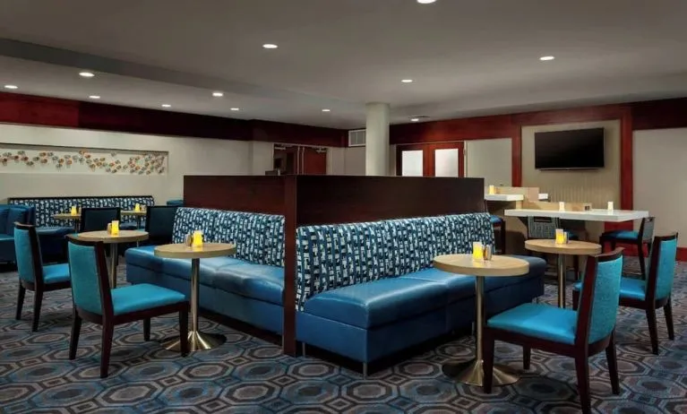 Dining area at Courtyard Boston Cambridge.
