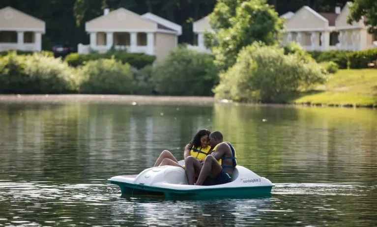 Kayaking at Paradise Stream Resort.