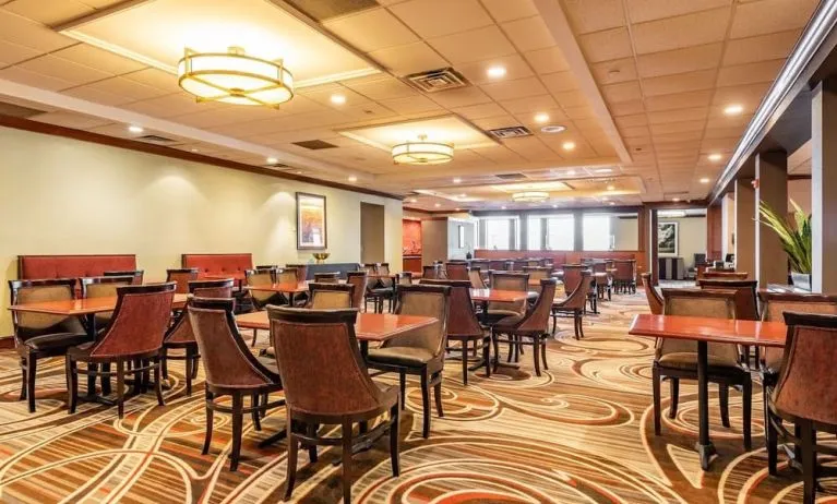 Dining area with comfortable seating at Wyndham Omaha.