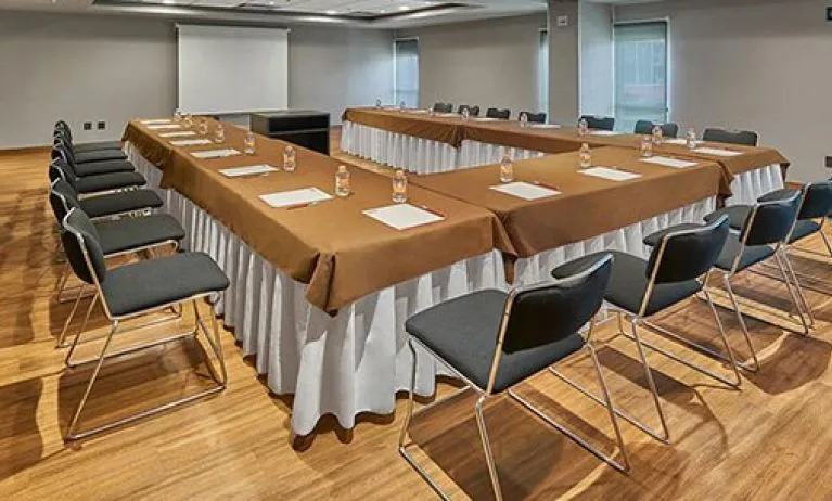 City Express Suites By Marriott Querétaro, Queretaro