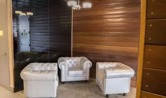 Lobby seating at Aura Hotel Brooklyn.