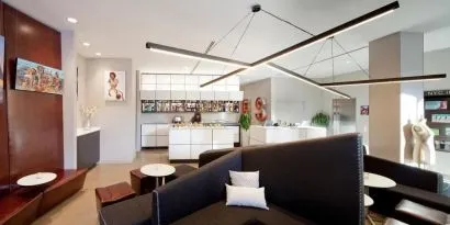 On-site bar and comfortable seating at Nu Hotel - Brooklyn.