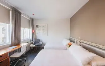 Day use twin room with work desk at Nu Hotel - Brooklyn.