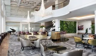 Lounge and coworking space at The Westin New Orleans.