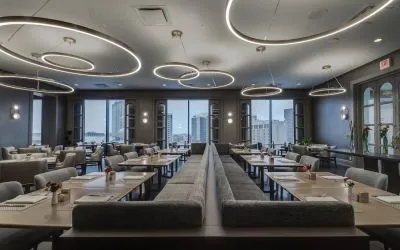 Dining area perfect for coworking at The Westin New Orleans.