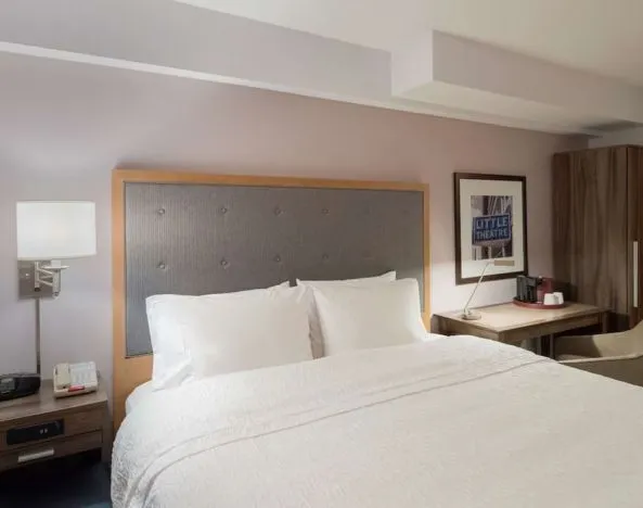 King bed at Hampton Inn Manhattan - Madison Square Garden.