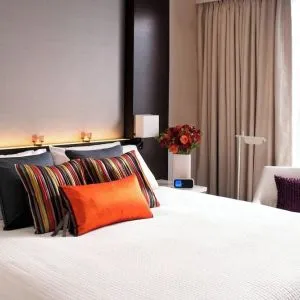 King bed at Courtyard By Marriott New York Manhattan/Central Park.