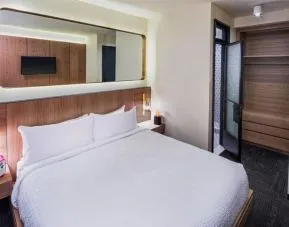 Standard room with private bathroom at Hotel Shocard NYC.