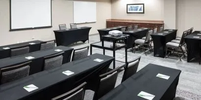 Professional meeting facility at Courtyard Miami Dolphin Mall.