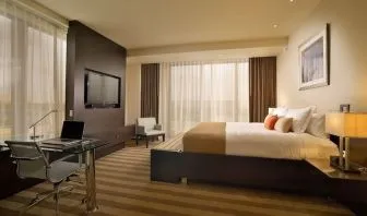 King room with work desk and private bathroom at EB Hotel Miami.