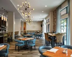 Dining area at Hilton Garden Inn Mobile Downtown.