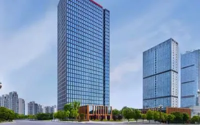 Hotel exterior at Hilton Garden Inn Chongqing Yubei Central Park.