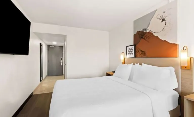 Day use room with natural light at Spark By Hilton Fountain Hills Scottsdale.