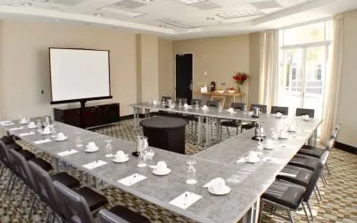 Meeting room at GALLERYone - A DoubleTree Suites By Hilton Hotel.