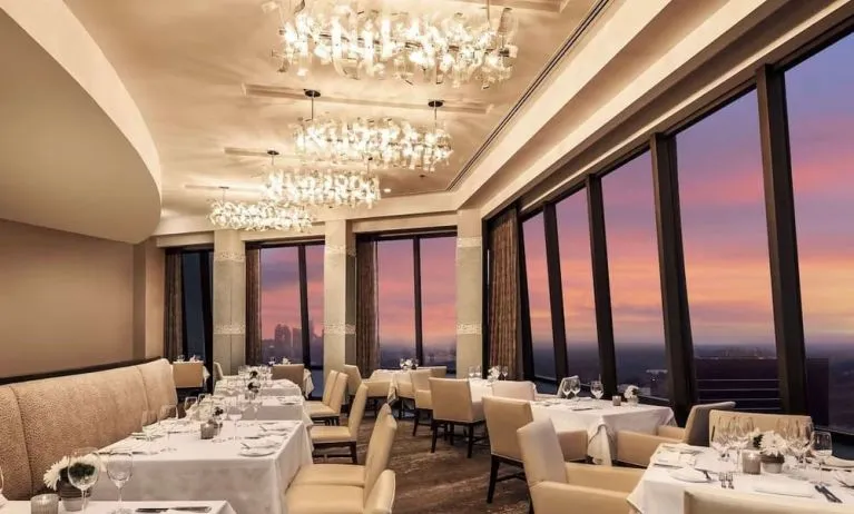 One of the 4 restaurants perfect for coworking at Hilton Atlanta.