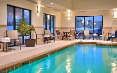 Pretty indoor pool at Hampton Inn Omaha/West-Dodge Road (Old Mill).