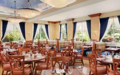 Elegant restaurant perfect as workspace at the Hilton Seattle Airport & Conference Center.
